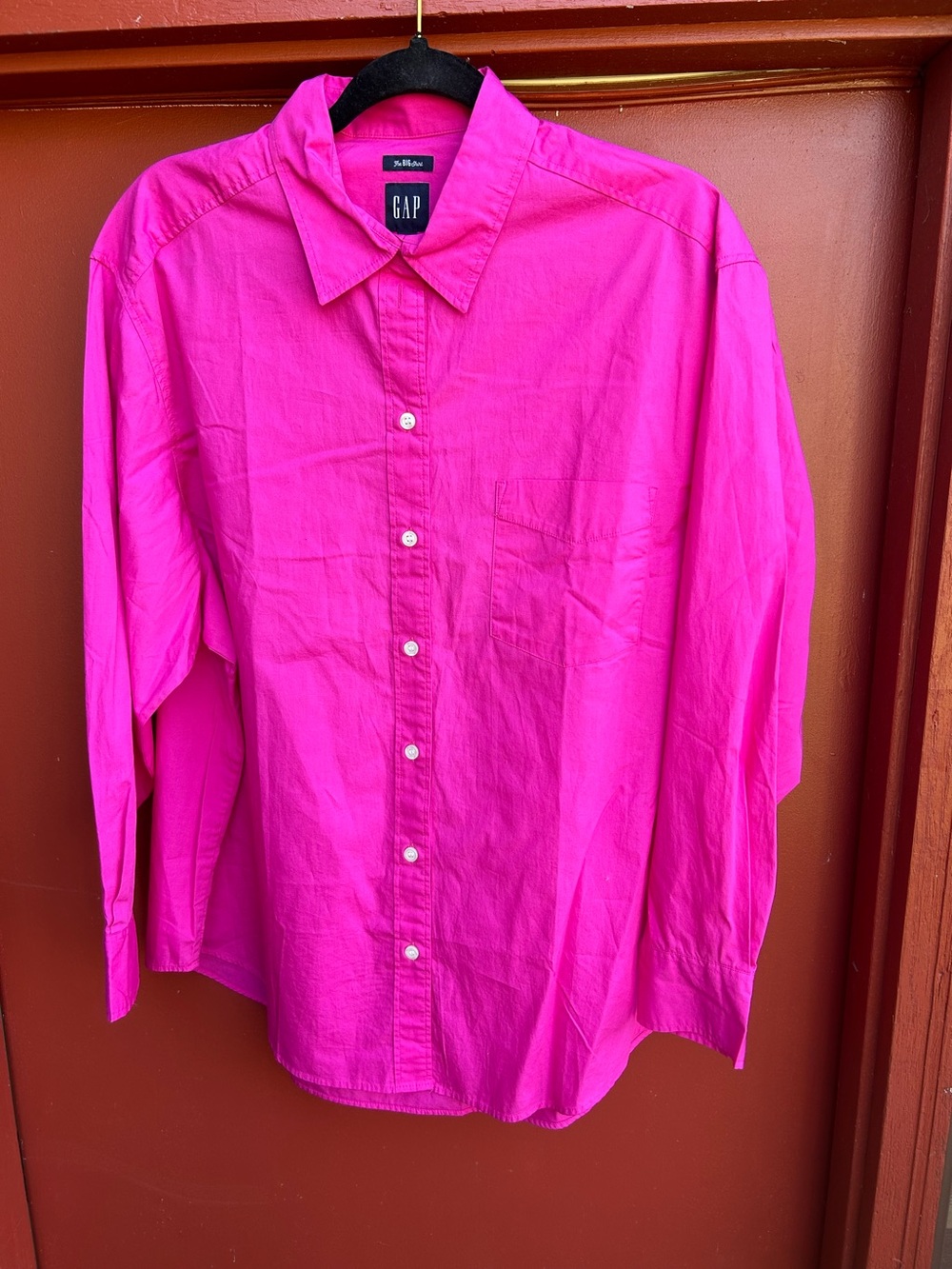 GAP THE BIG SHIRT 100% COTTON HOT PINK COLOR ONE POCKET LONG SLEEVES BUTTON DOWN